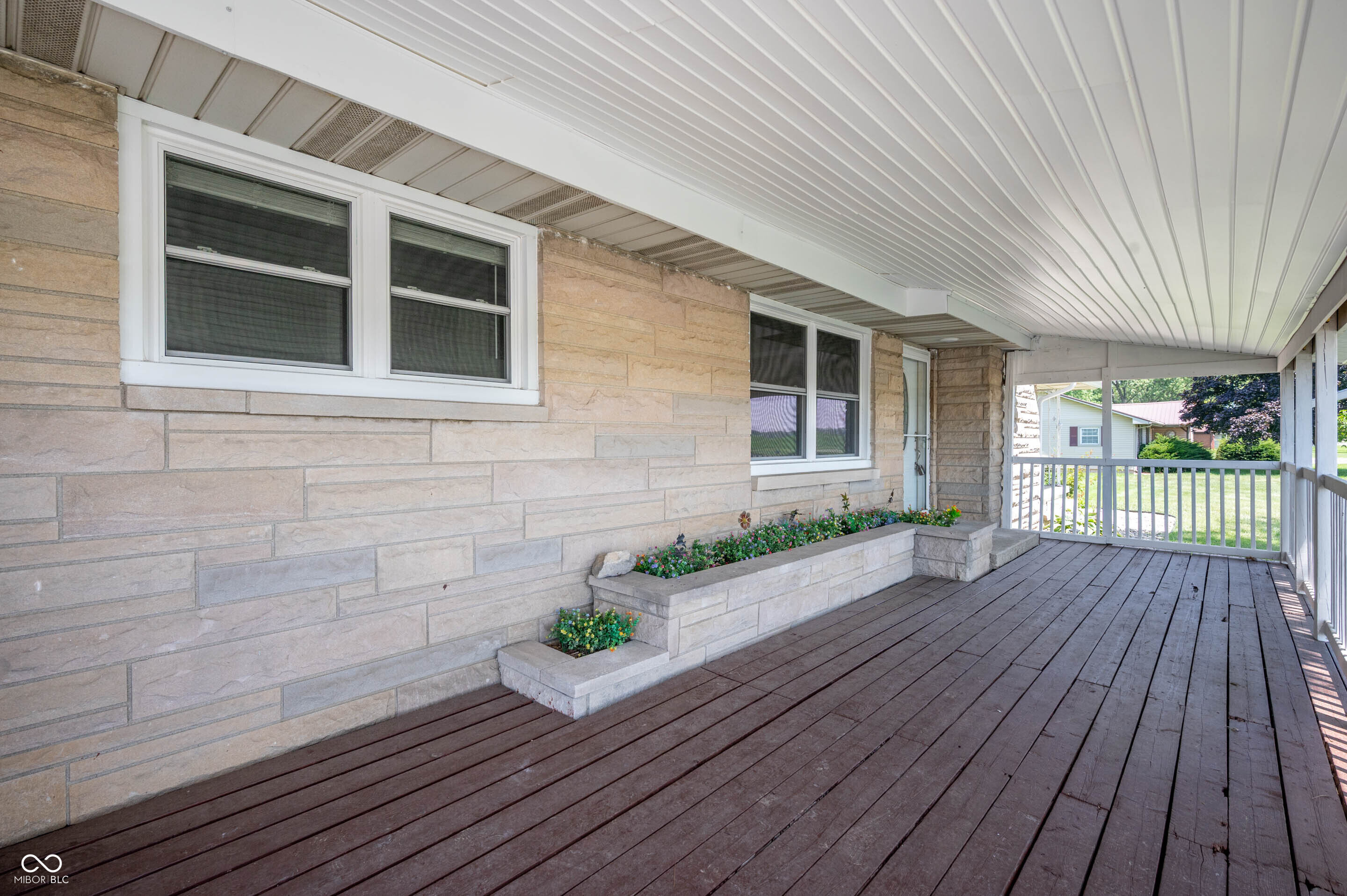 1974 W State Road 28