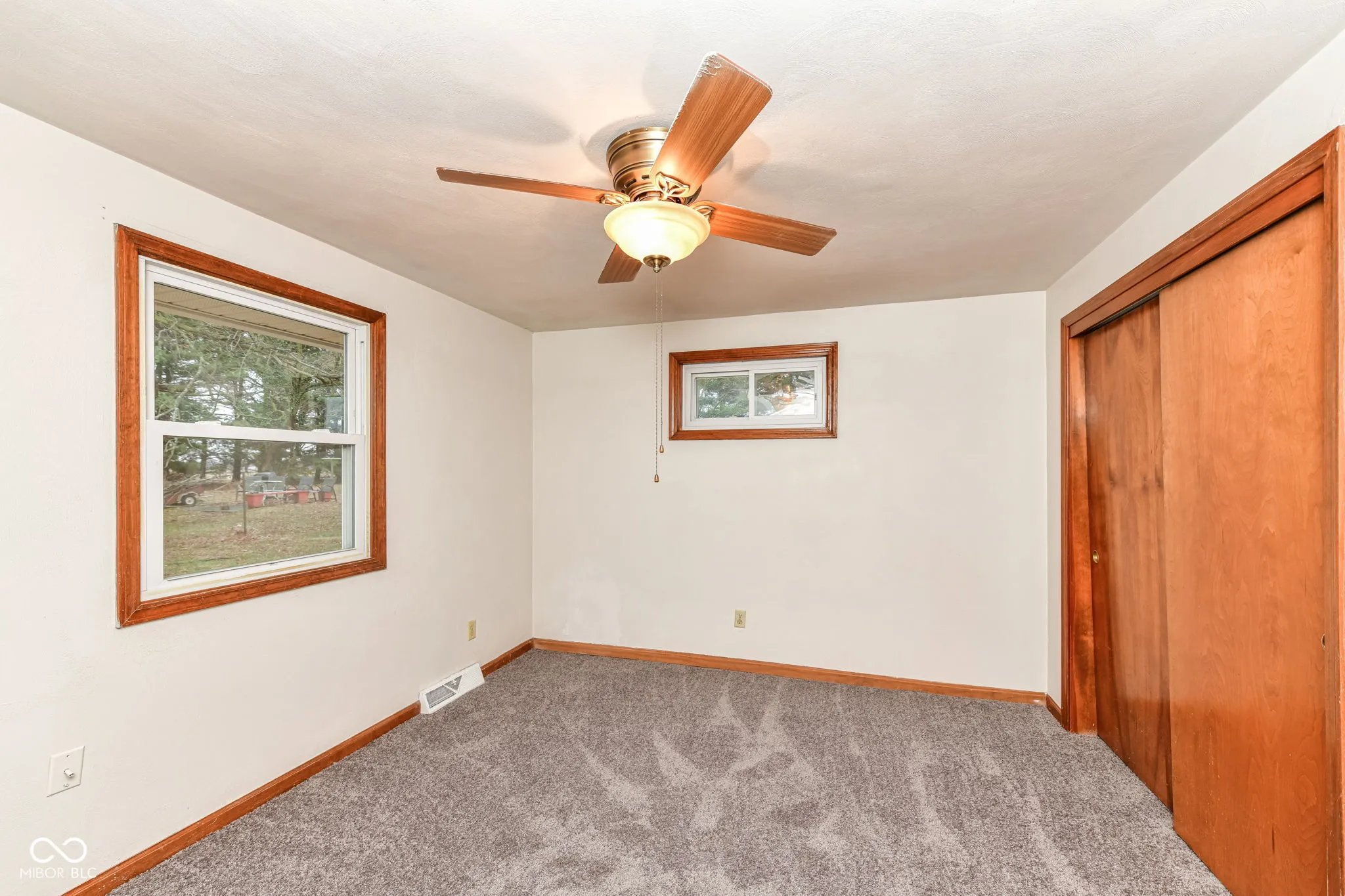 Anderson, Indiana 46017, United States, 3 Bedrooms Bedrooms, ,2 BathroomsBathrooms,Residential,Active,254087