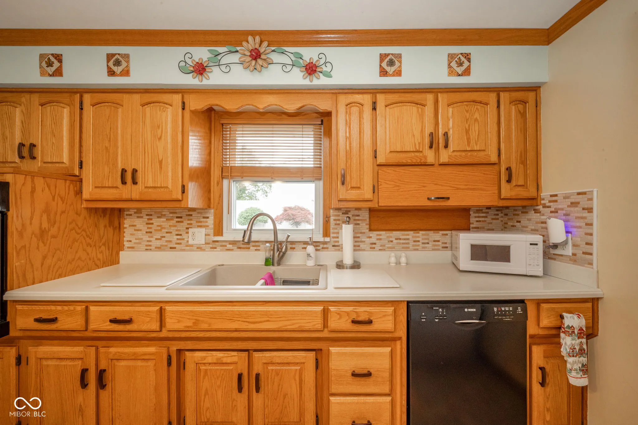 Anderson, Indiana 46013, United States, 2 Bedrooms Bedrooms, ,1 BathroomBathrooms,Residential,Active,173861