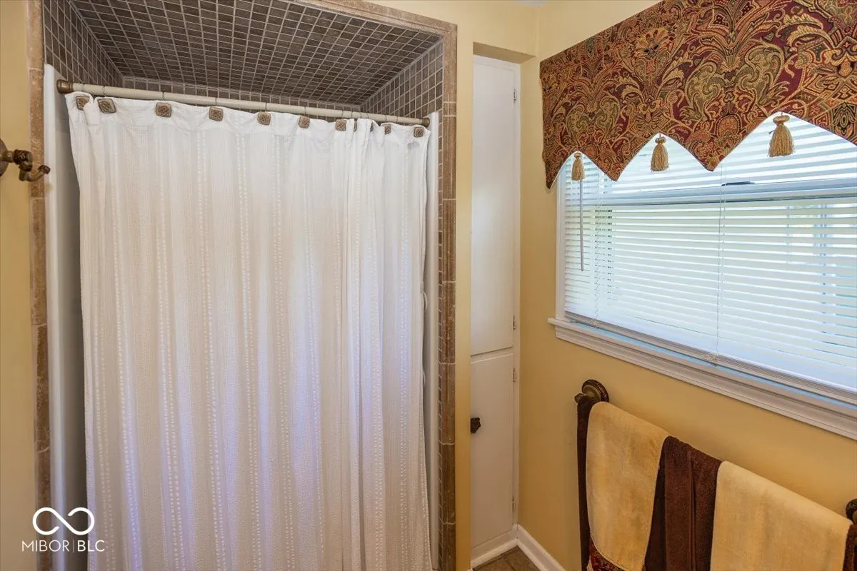 Westfield, Indiana 46074, United States, 3 Bedrooms Bedrooms, ,2 BathroomsBathrooms,Residential,Pending,39755