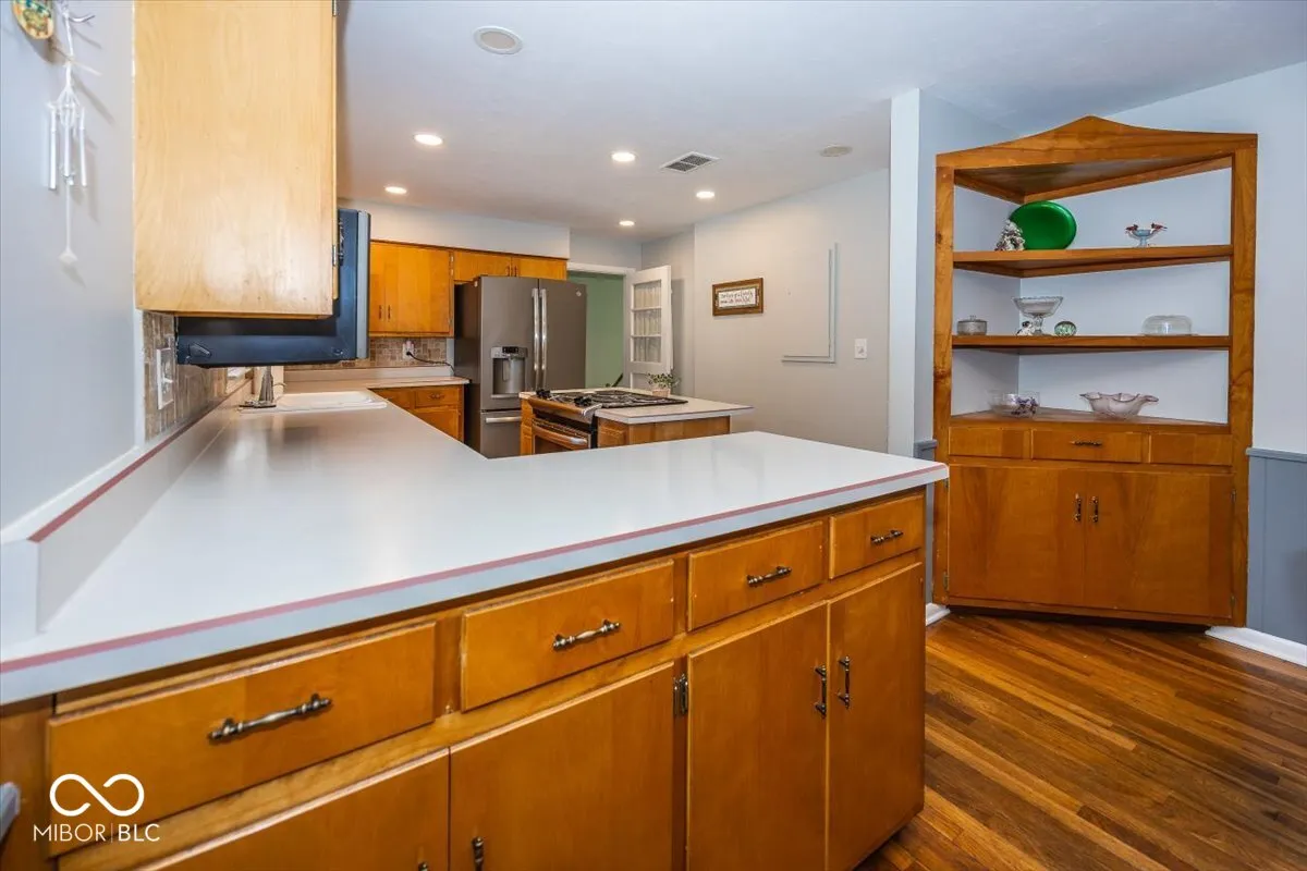 Westfield, Indiana 46074, United States, 3 Bedrooms Bedrooms, ,2 BathroomsBathrooms,Residential,Pending,39755