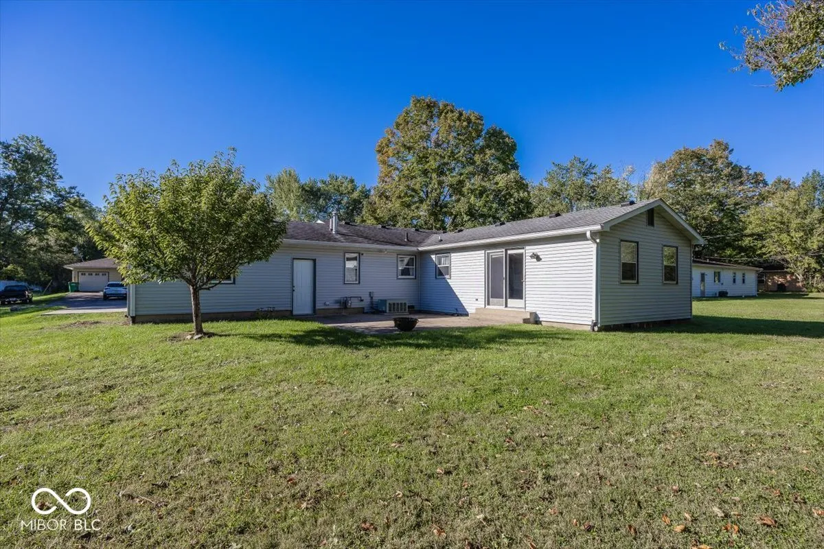 Westfield, Indiana 46074, United States, 3 Bedrooms Bedrooms, ,2 BathroomsBathrooms,Residential,Pending,39755