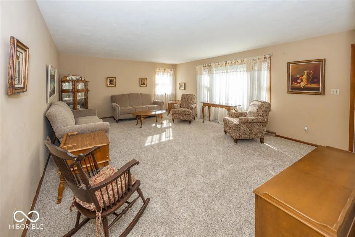 Westfield, Indiana 46074, United States, 3 Bedrooms Bedrooms, ,2 BathroomsBathrooms,Residential,Pending,39755