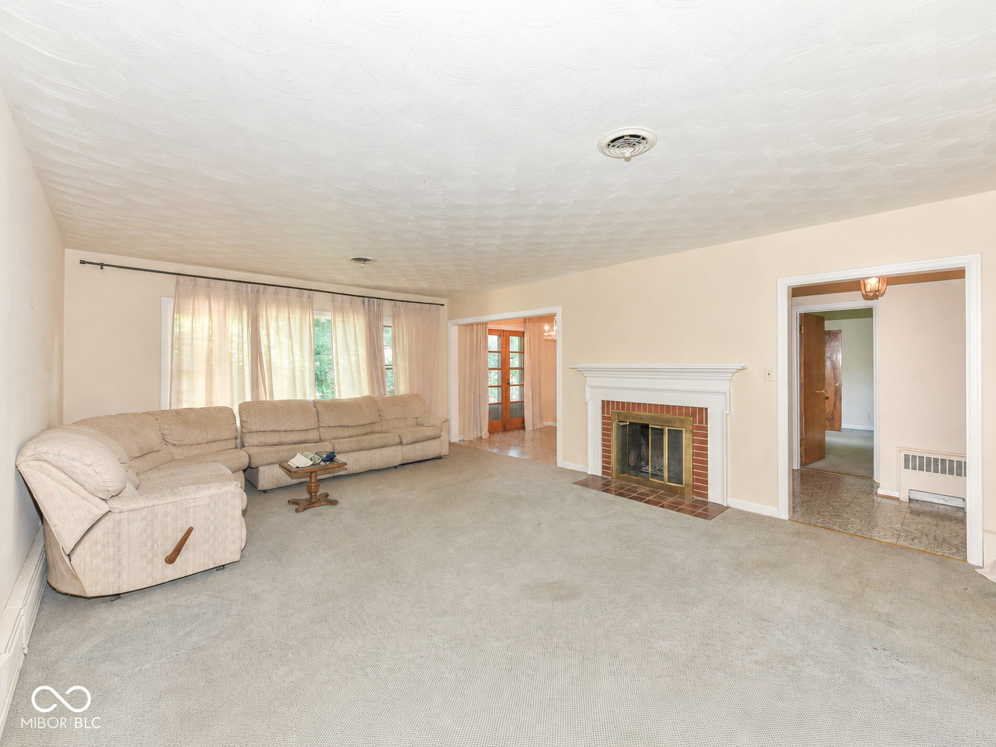 4627 E 65th Street