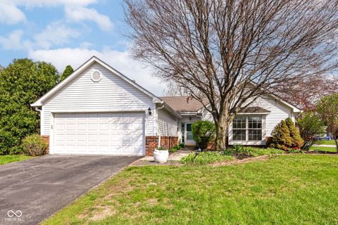 Photo of 6896 Cherry Laurel Lane, Fishers, IN 46038 (MLS # 22091146)