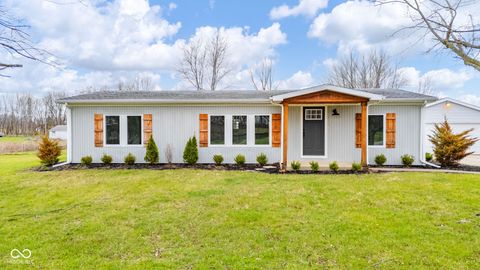 1076 E County Road 650 N New Castle IN 47362