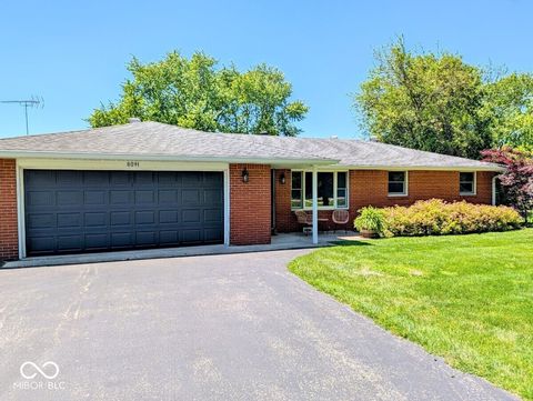 Photo of 8091 S 100 E, Pendleton, IN 46064 (MLS # 22107544)