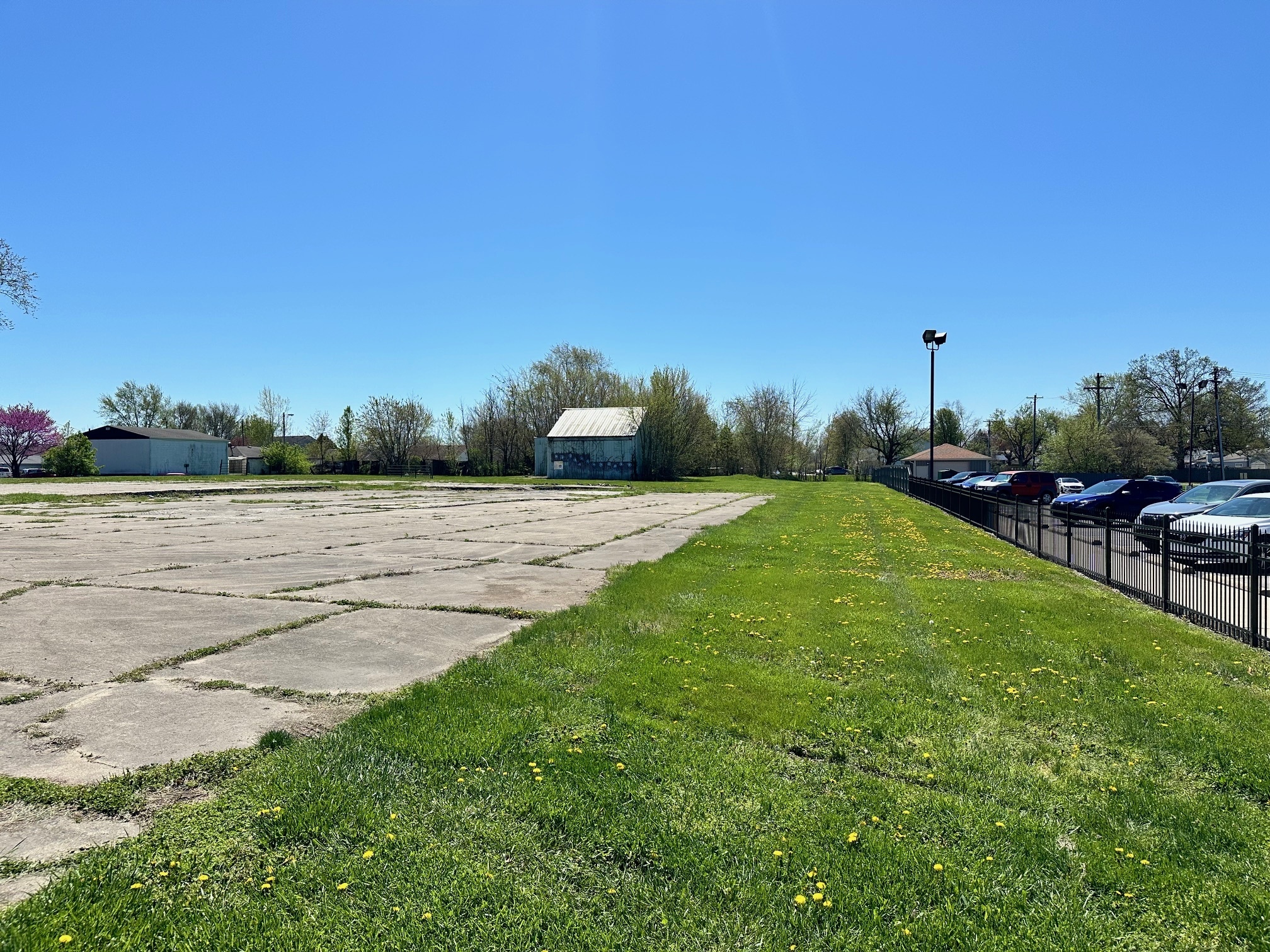 645-655 E Main Street
