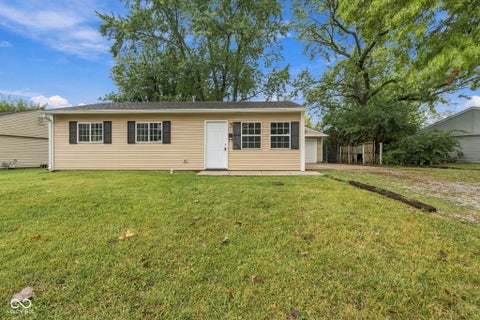Photo of 2650 Calbert Drive, Indianapolis, IN 46219 (MLS # 22127465)