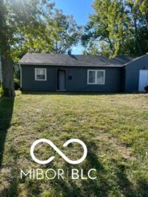 Photo of 6183 E Windsor Drive, Indianapolis, IN 46219 (MLS # 22090001)