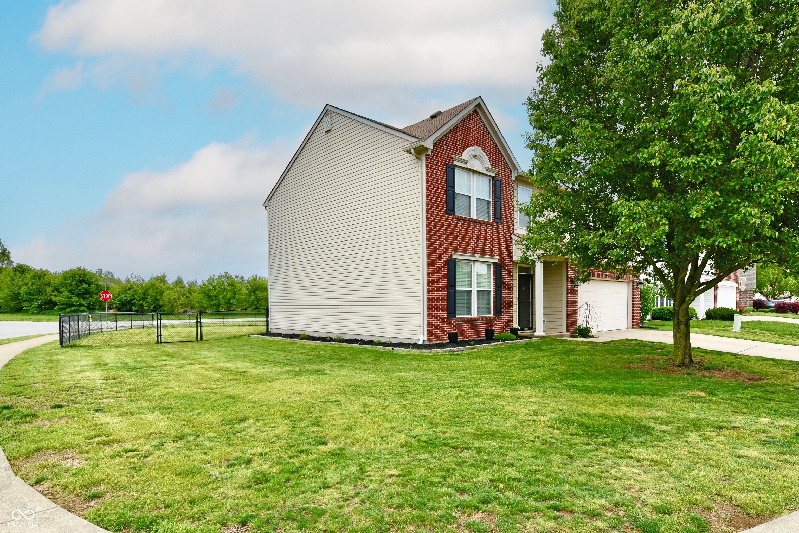 5862 Columbia Circle
