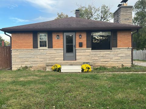 Photo of 1215 S Chester Avenue, Indianapolis, IN 46203 (MLS # 22082560)