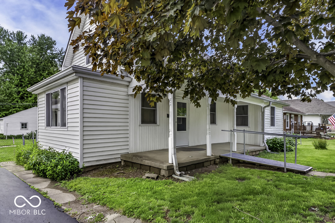 305 St Clair Street