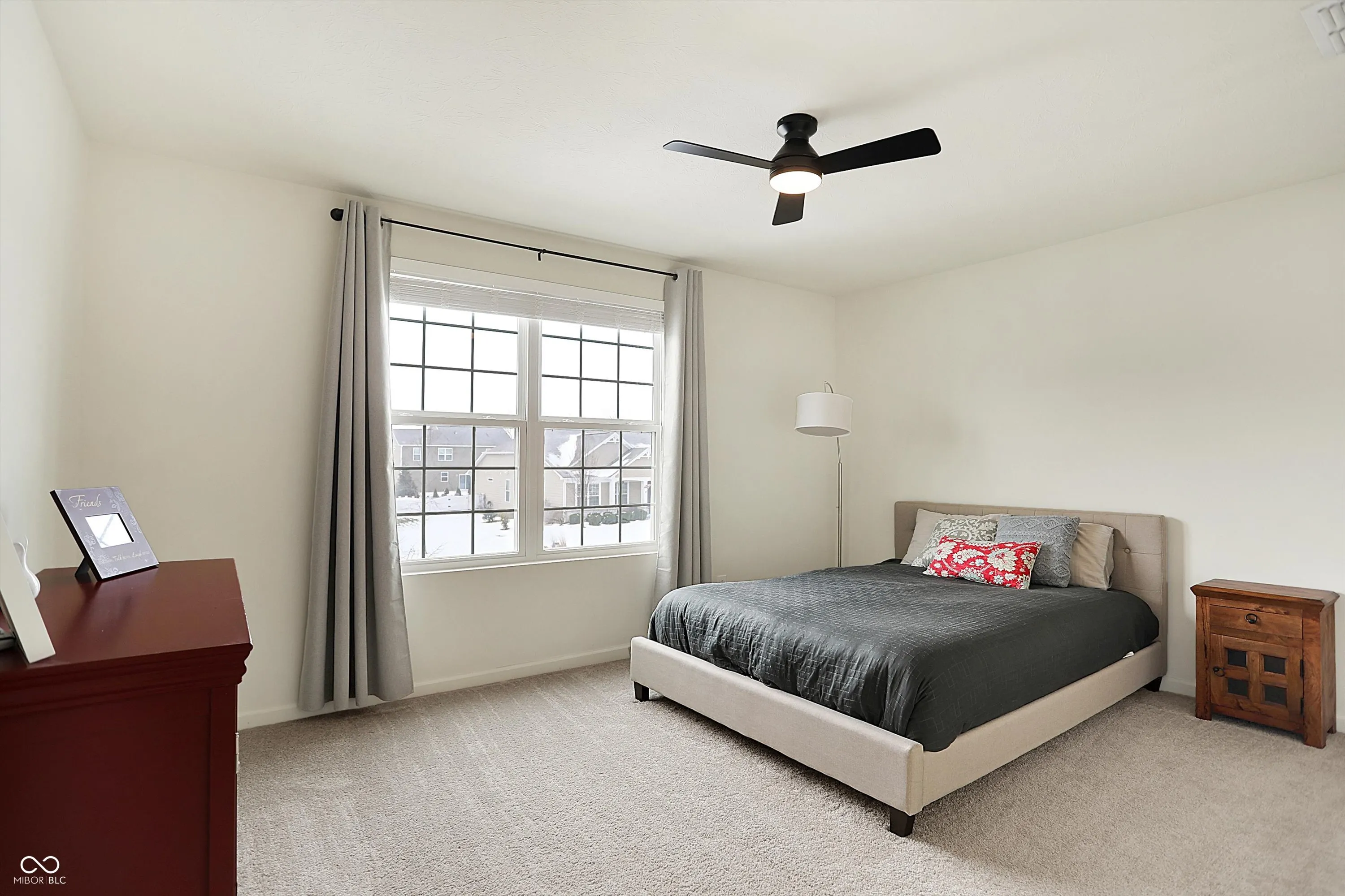 Noblesville, Indiana 46062, United States, 4 Bedrooms Bedrooms, ,3 BathroomsBathrooms,Residential,Pending,11854