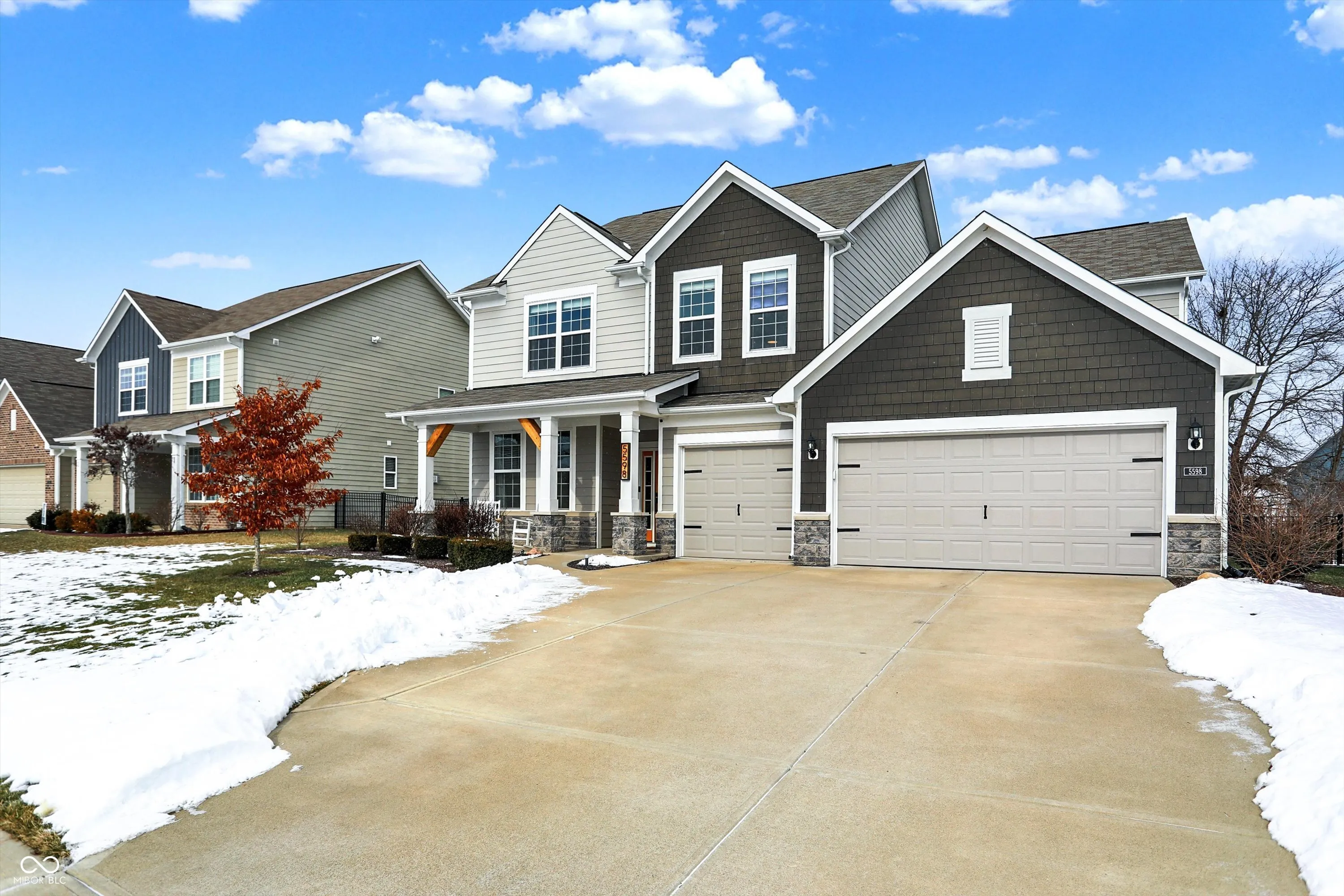 Noblesville, Indiana 46062, United States, 4 Bedrooms Bedrooms, ,3 BathroomsBathrooms,Residential,Pending,11854