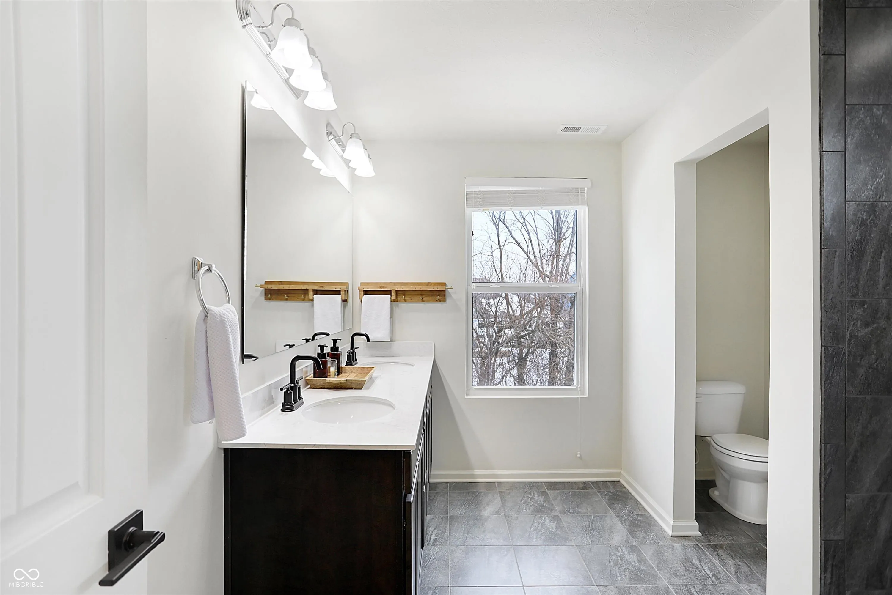 Noblesville, Indiana 46062, United States, 4 Bedrooms Bedrooms, ,3 BathroomsBathrooms,Residential,Pending,11854