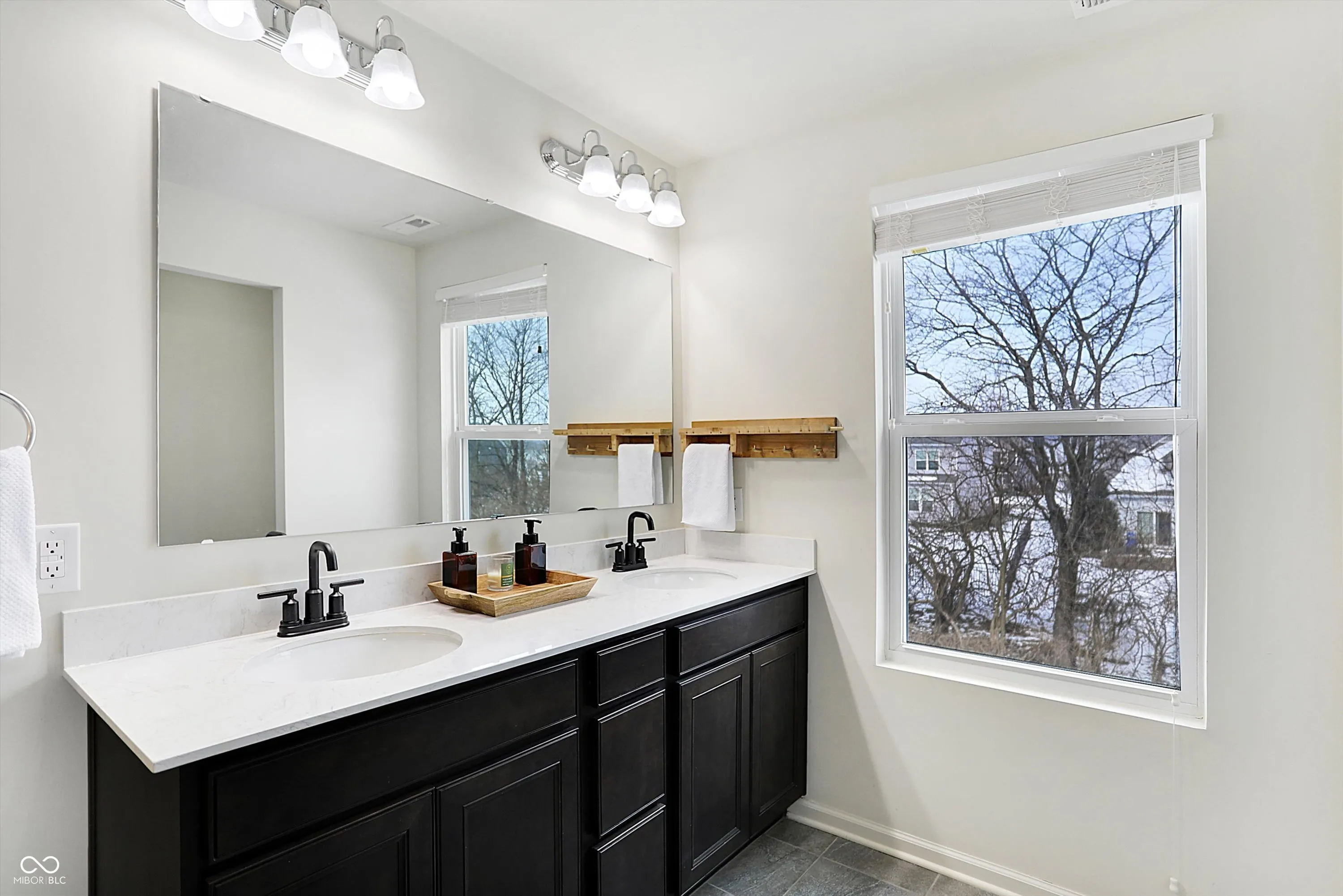 Noblesville, Indiana 46062, United States, 4 Bedrooms Bedrooms, ,3 BathroomsBathrooms,Residential,Pending,11854