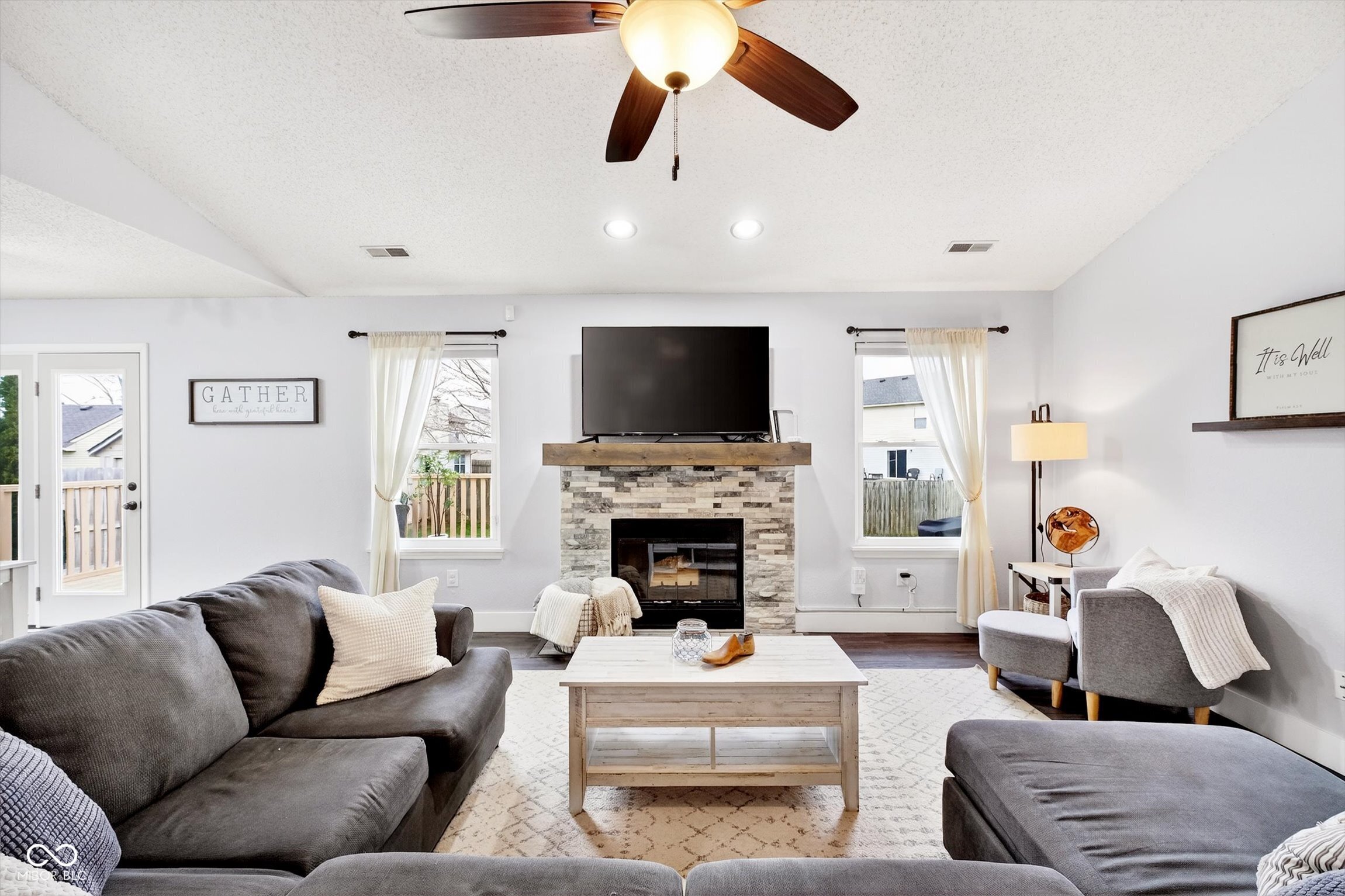 165 E Flat Rock Drive