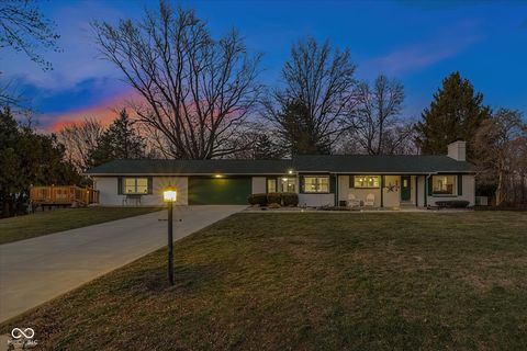 Photo of 8804 Cholla Road, Indianapolis, IN 46240 (MLS # 22084338)