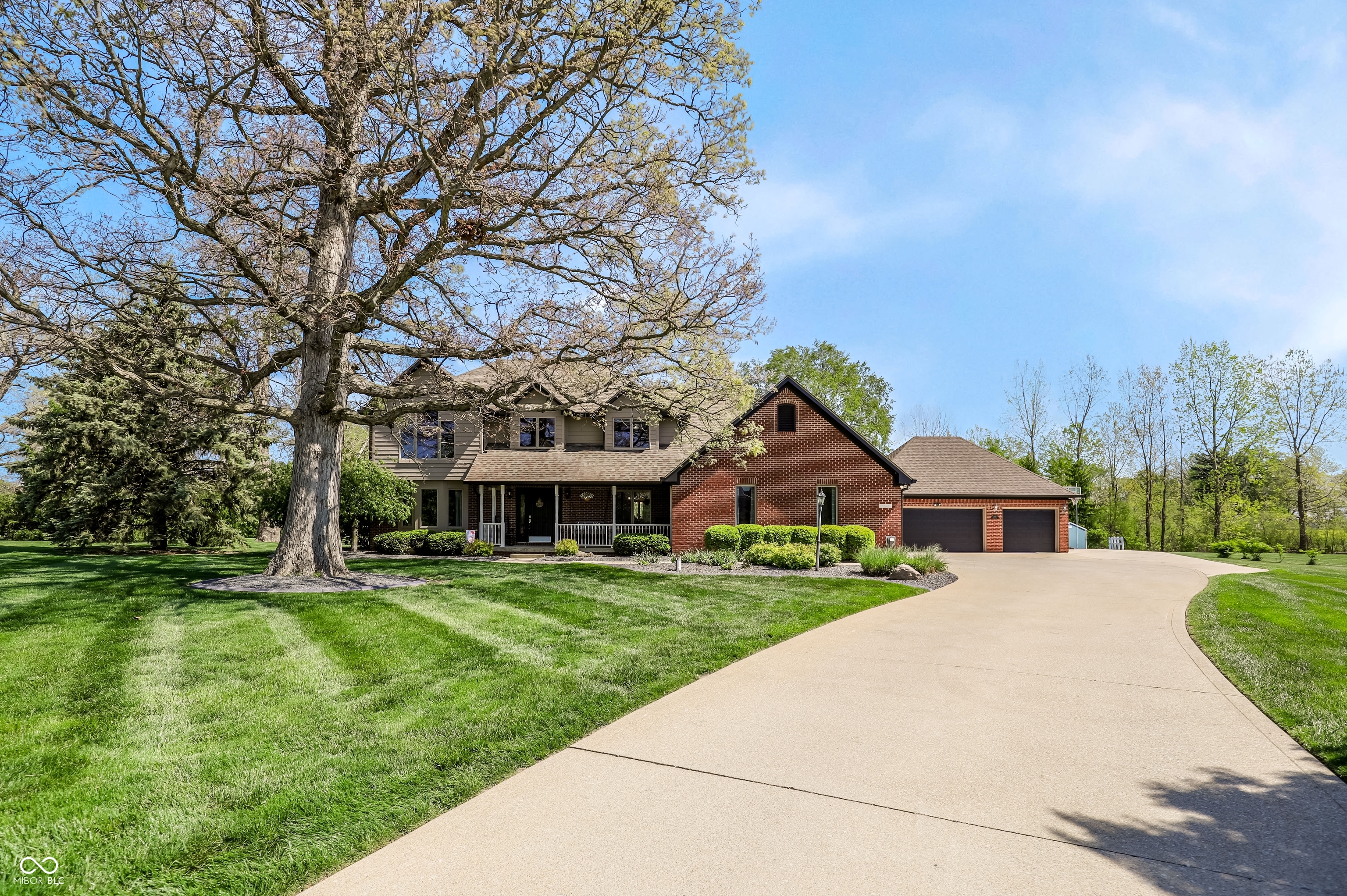1692 E Casey Lane