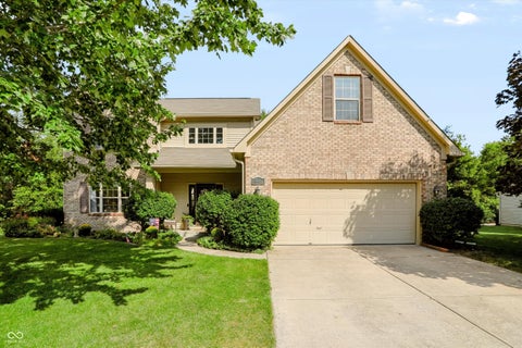 Photo of 4948 Aquaduct DR, Greenwood, IN 46142 (MLS # 22123917)