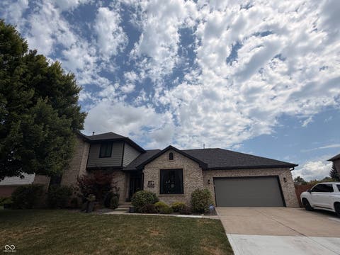 Photo of 2225 Marina Court, Greenwood, IN 46143 (MLS # 22110746)