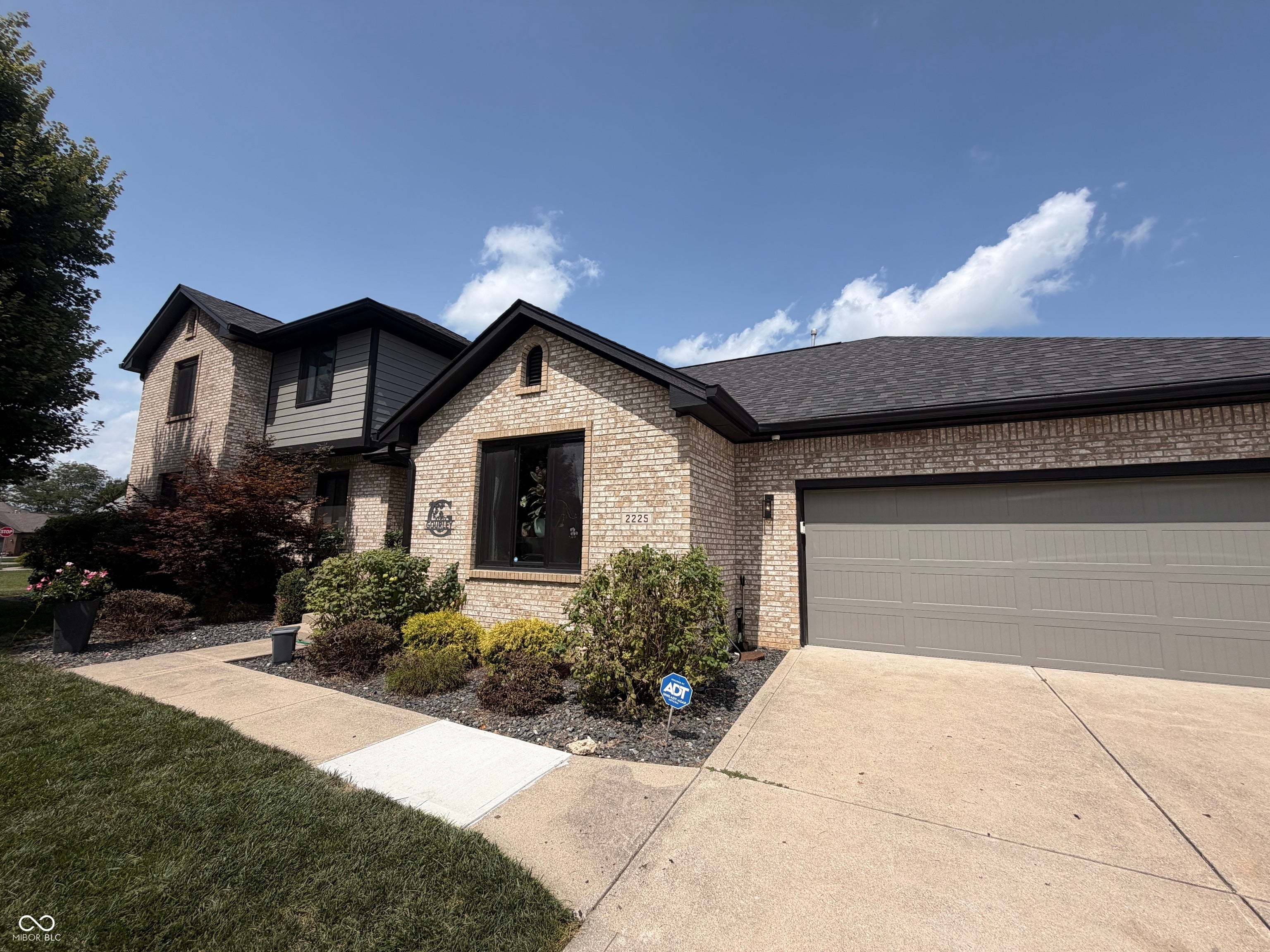 2225 Marina Court
