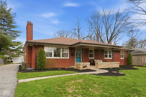 Photo of 3296 W 33rd Street, Indianapolis, IN 46222 (MLS # 22091793)