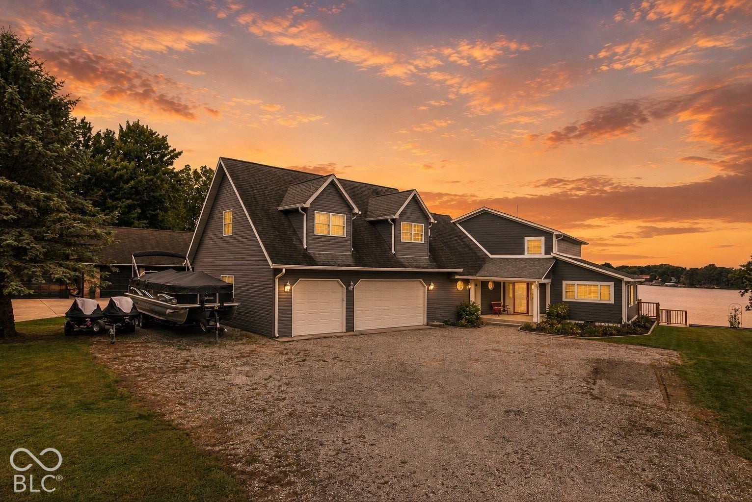 1220 Shoreline Drive