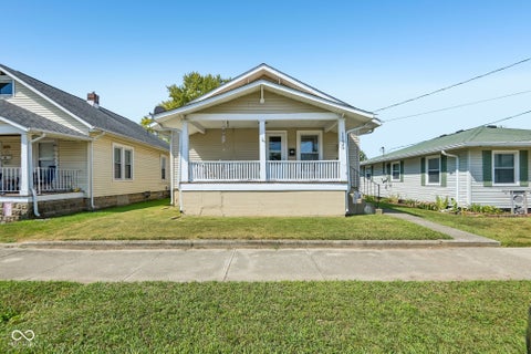 Photo of 1135 Meridian Street, Shelbyville, IN 46176 (MLS # 22126250)