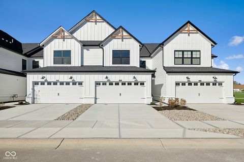 Photo of 17520 Gruner Way, Westfield, IN 46062 (MLS # 22066043)