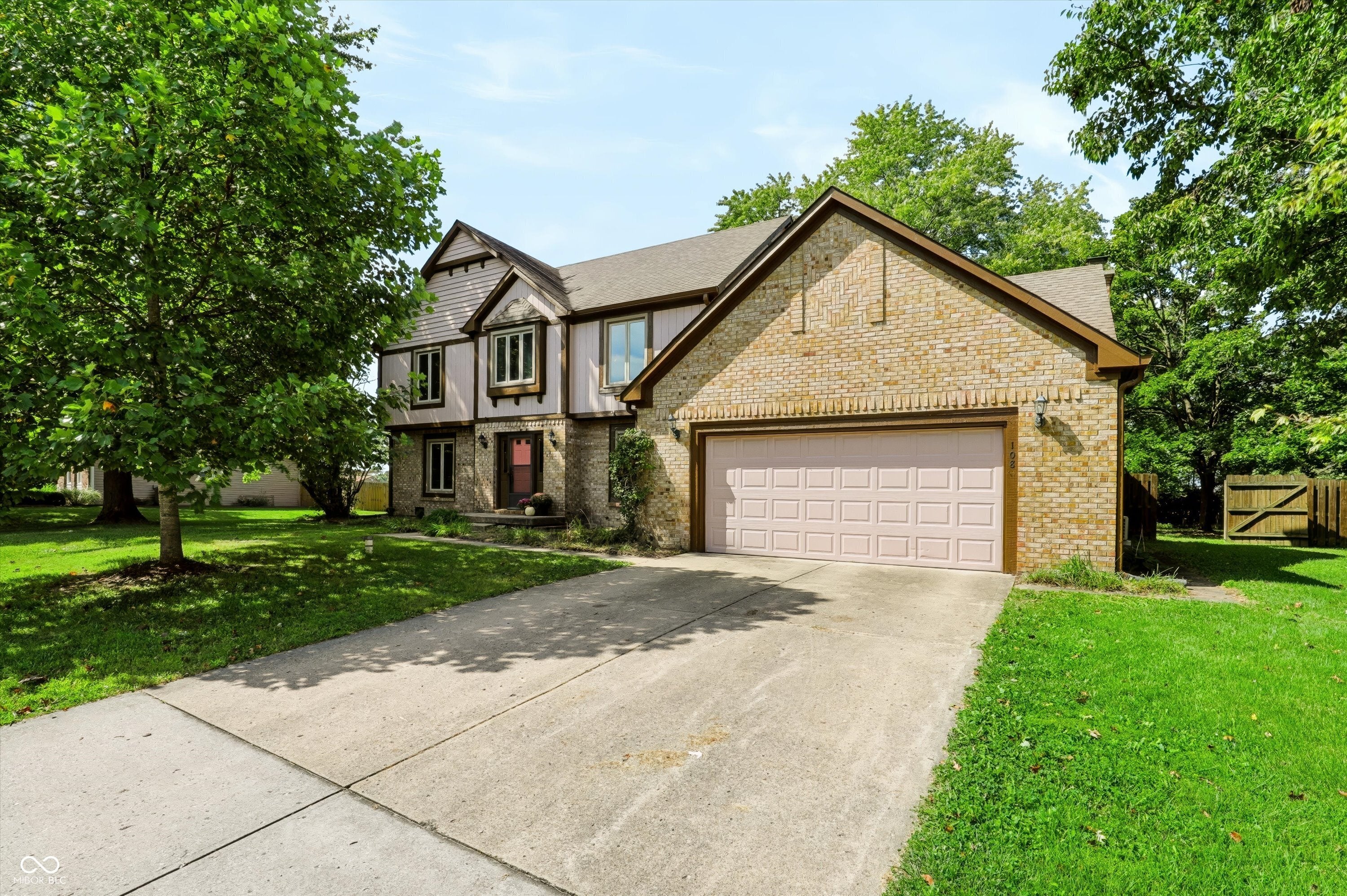 108 Glenbrook Lane