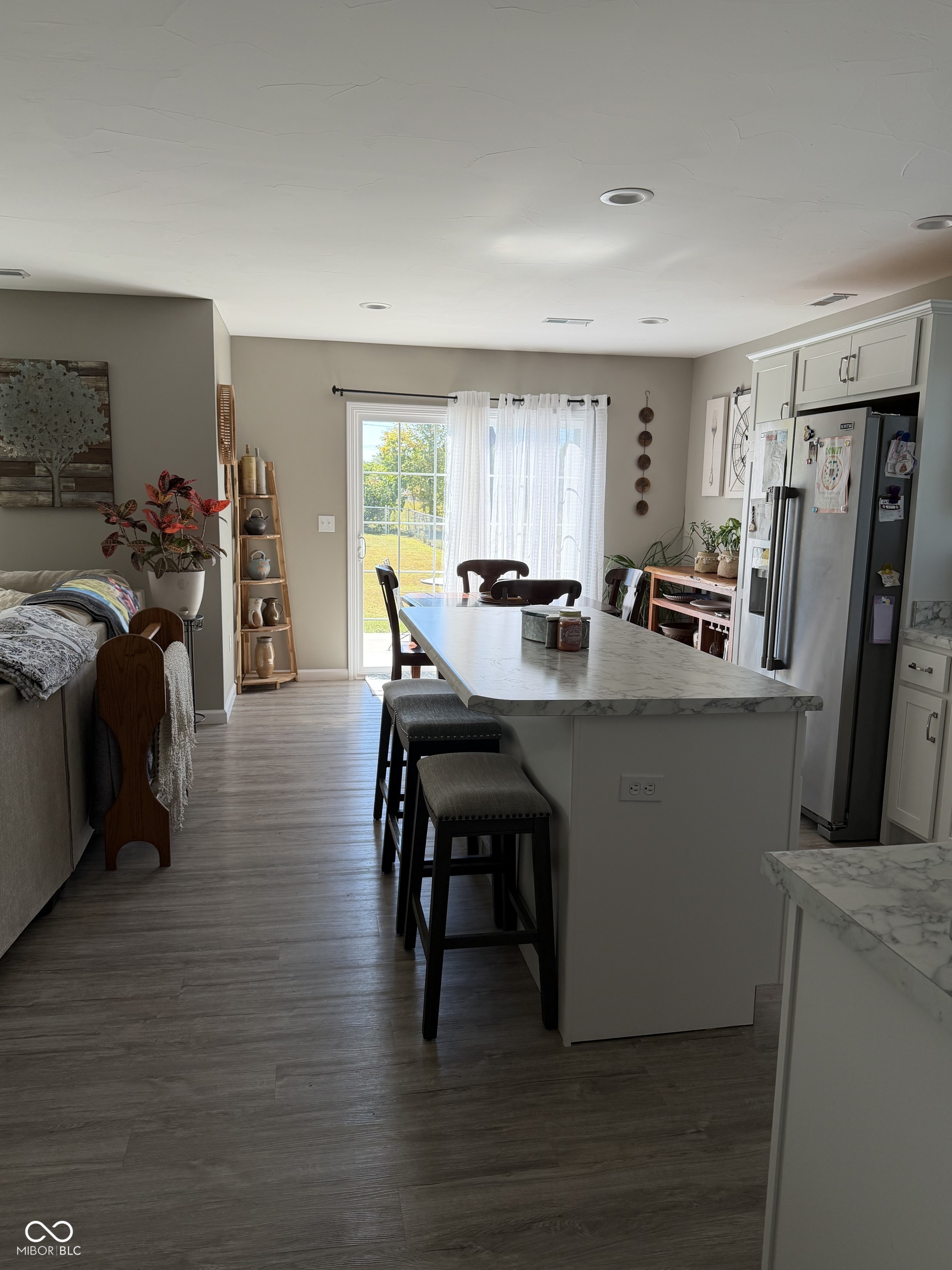 1594 N Cowlitz Trail