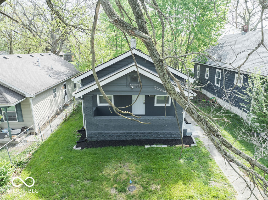 2315 N Dearborn Street