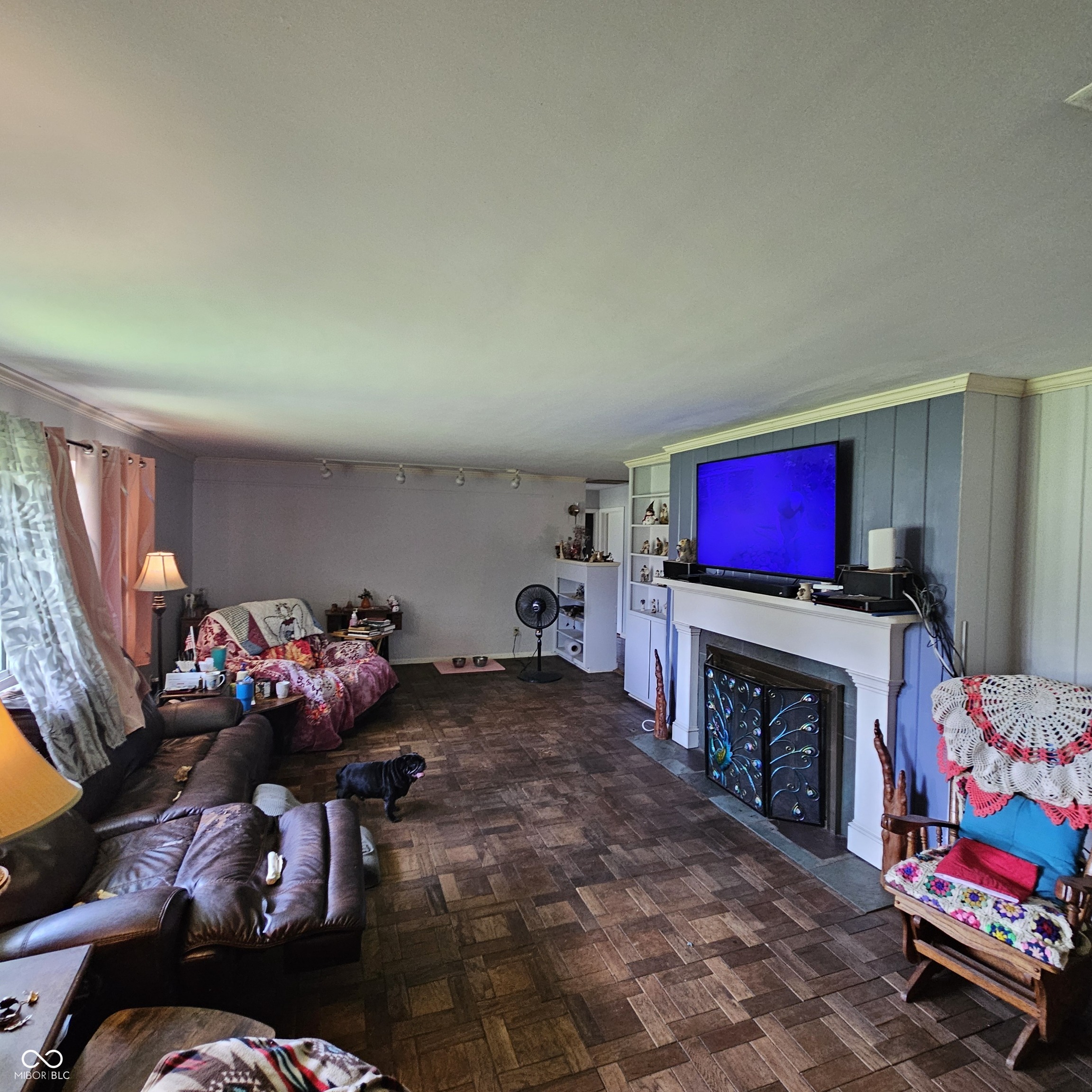 302 East Drive