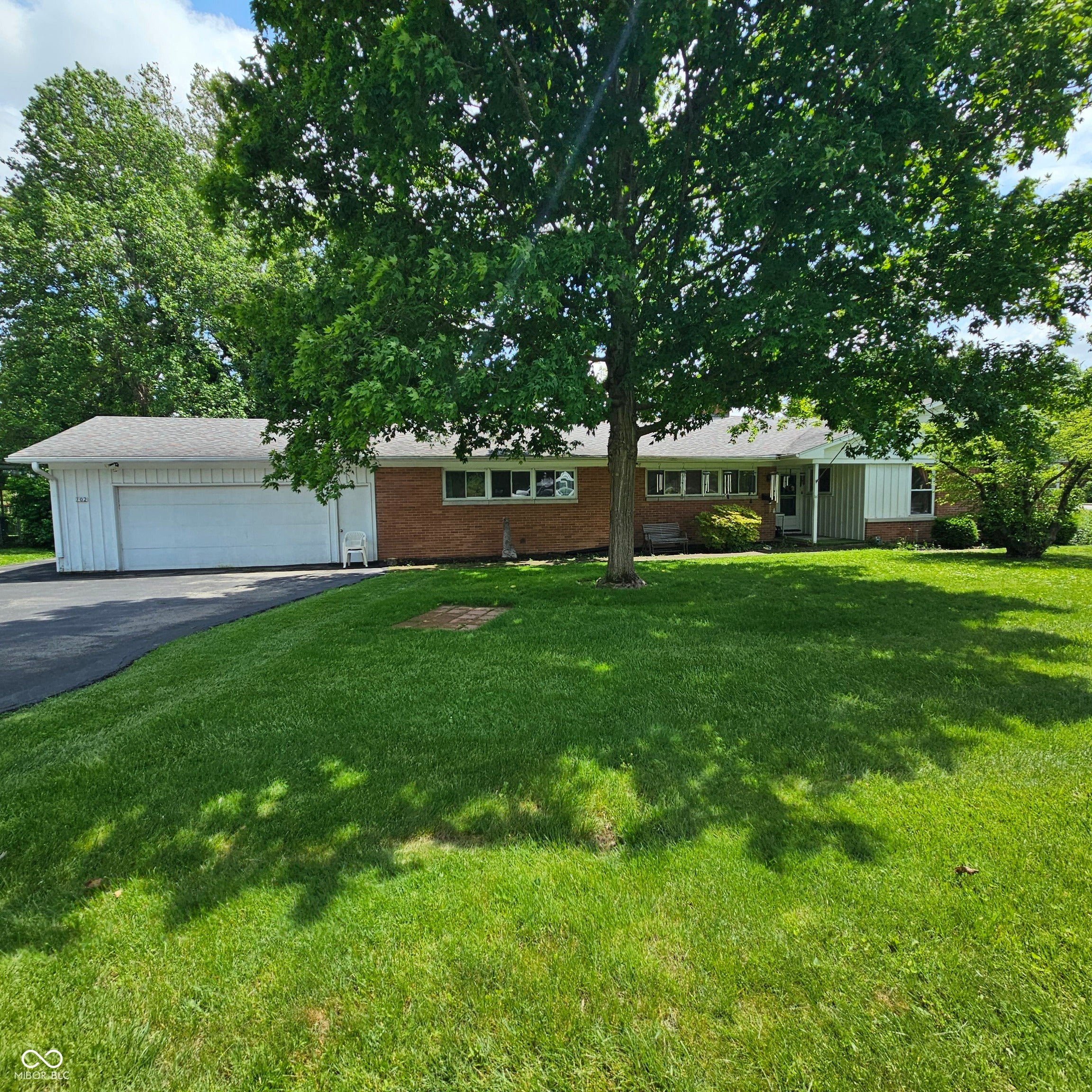 302 East Drive