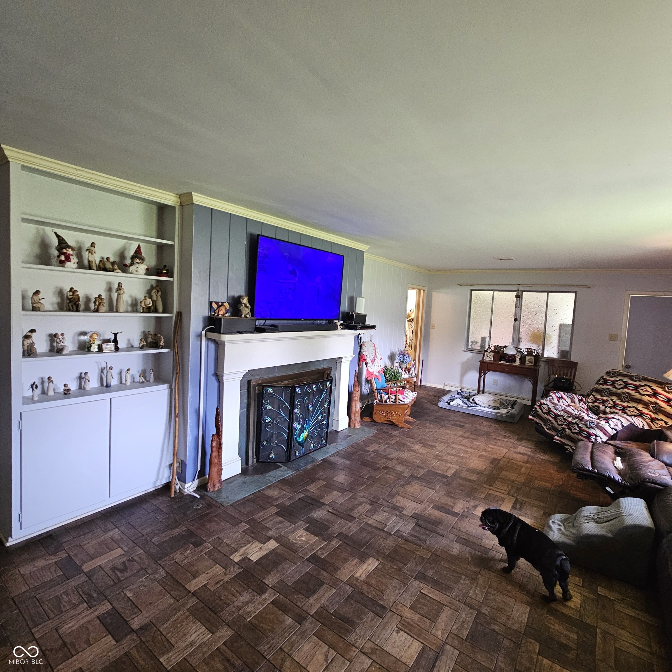 302 East Drive