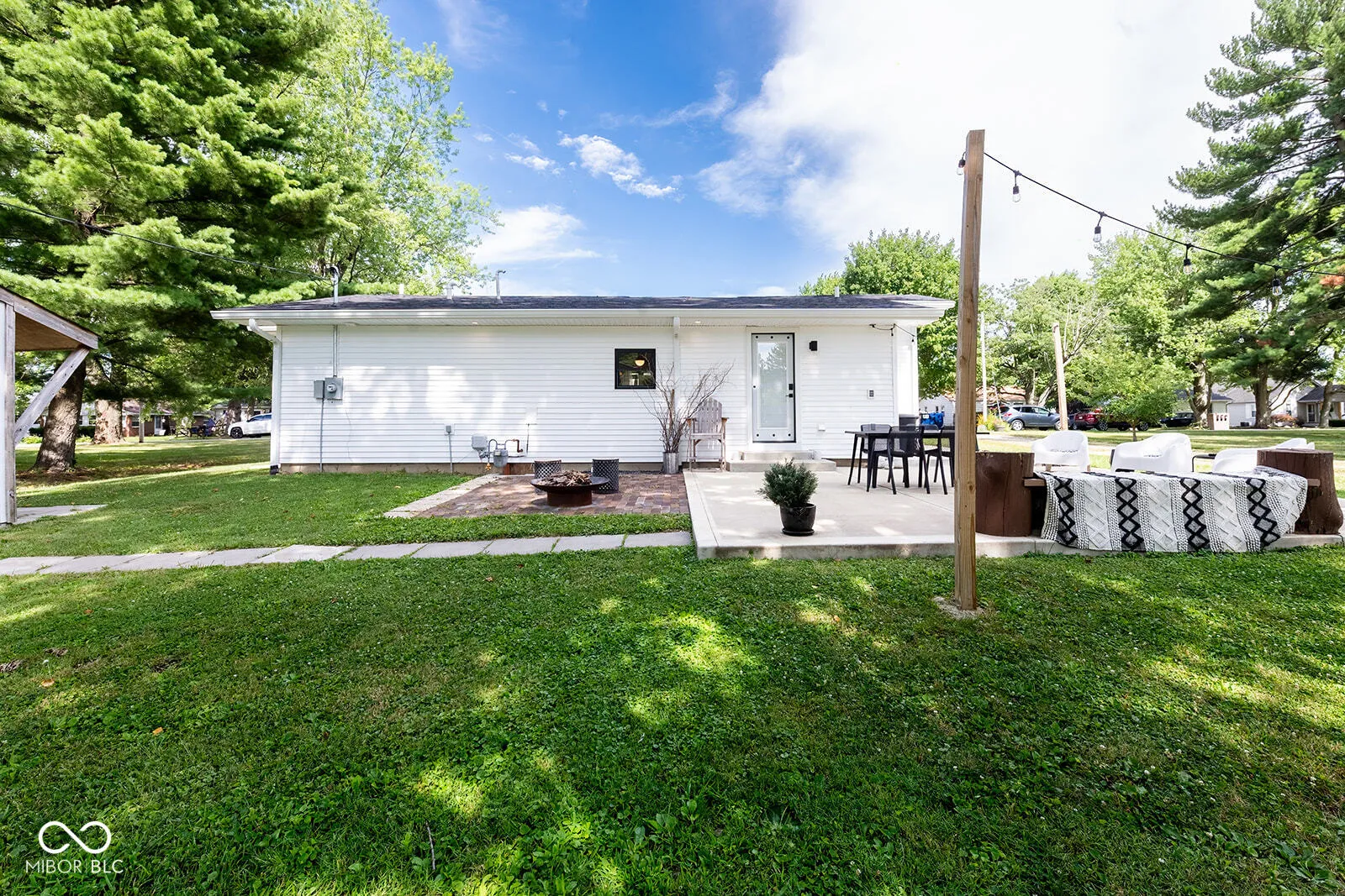 Bargersville, Indiana 46106, United States, 2 Bedrooms Bedrooms, ,1 BathroomBathrooms,Residential,Active,53198