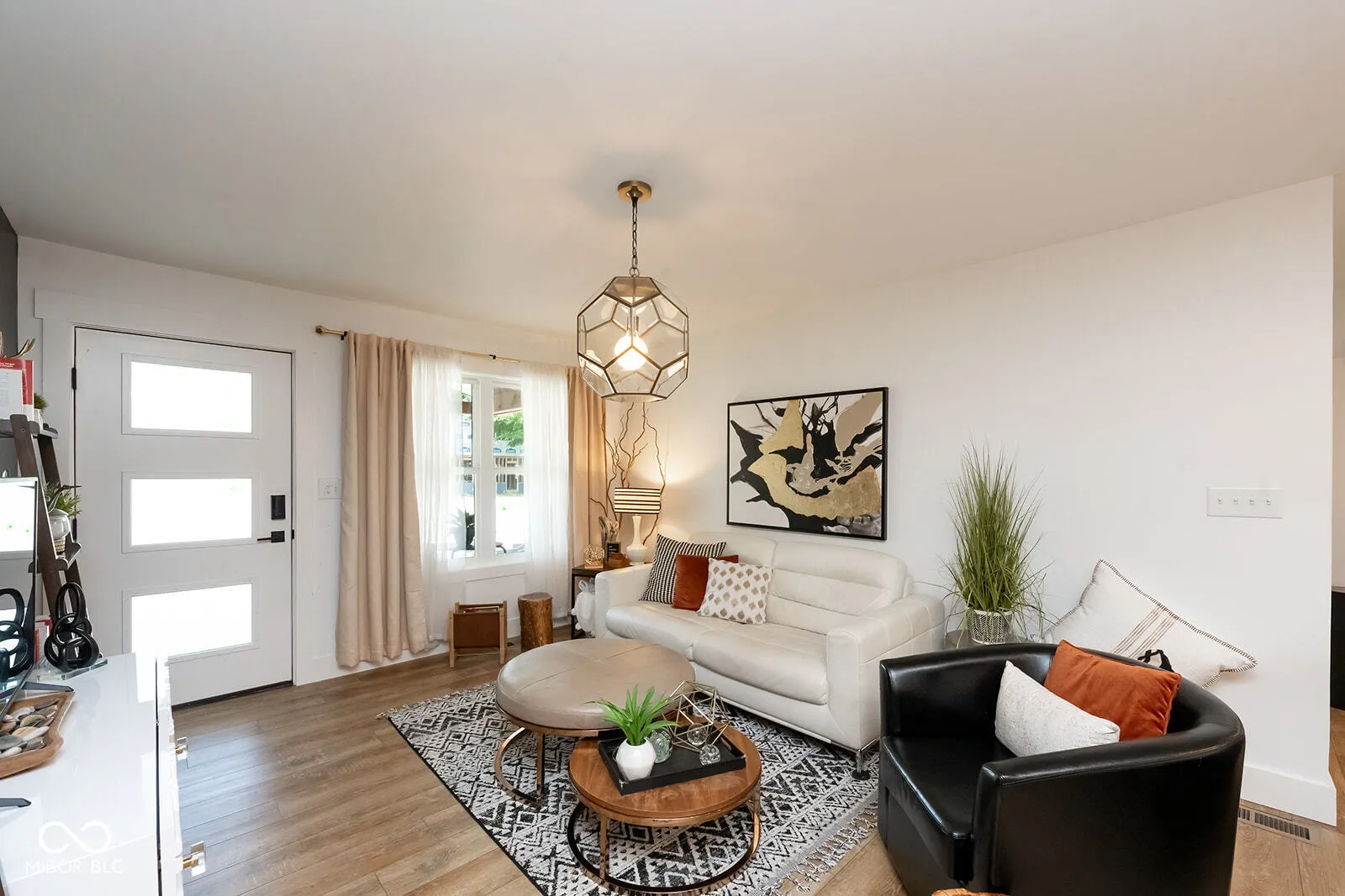 Bargersville, Indiana 46106, United States, 2 Bedrooms Bedrooms, ,1 BathroomBathrooms,Residential,Active,53198