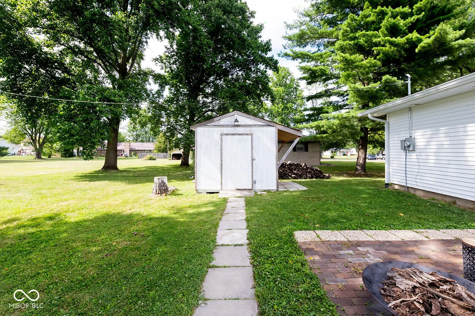 Bargersville, Indiana 46106, United States, 2 Bedrooms Bedrooms, ,1 BathroomBathrooms,Residential,Active,53198