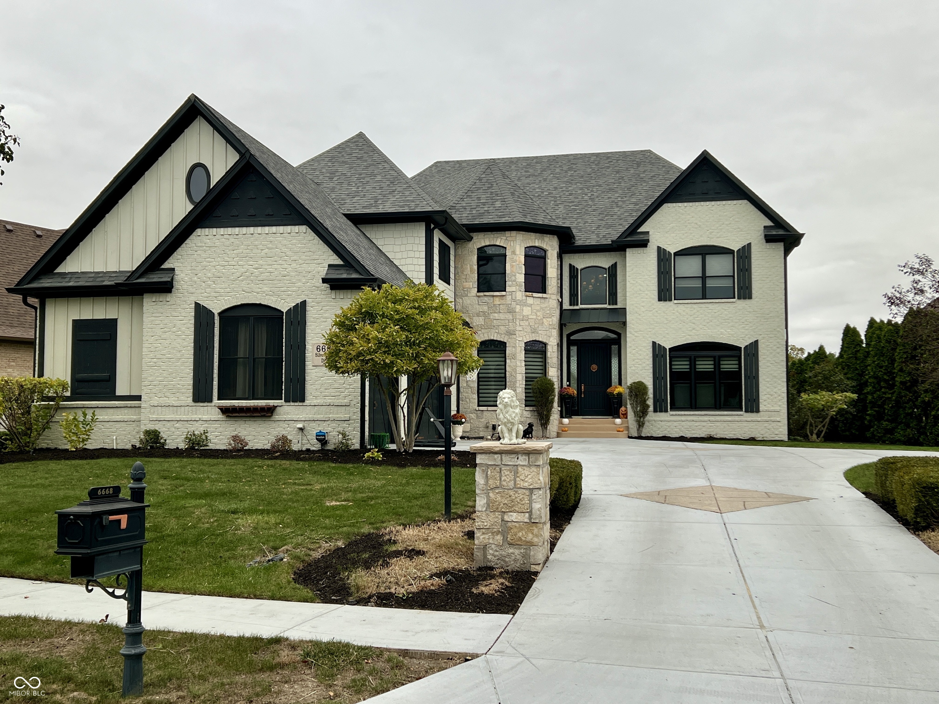 6668 Silver Creek Drive