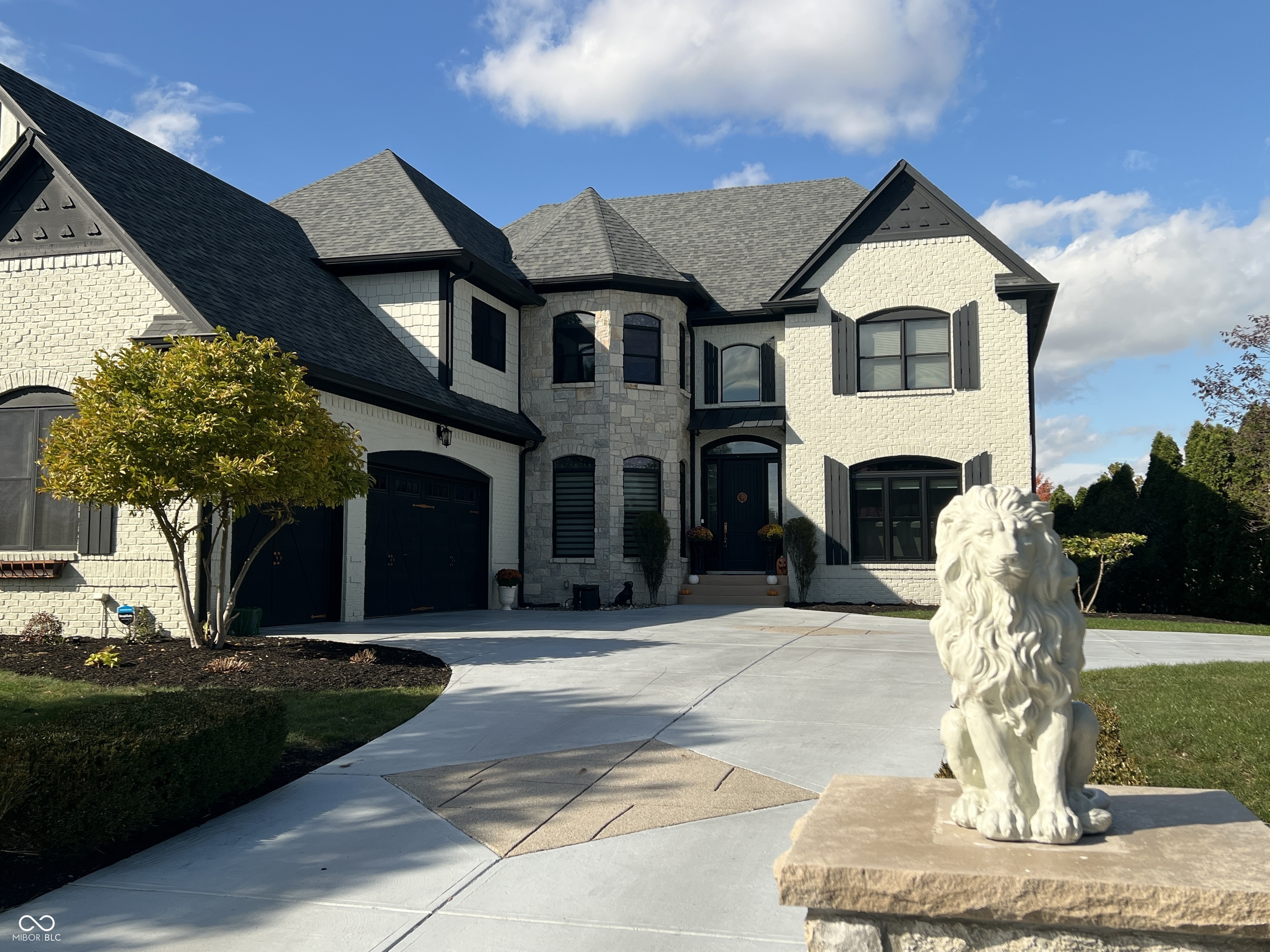 6668 Silver Creek Drive