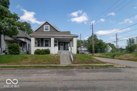 Photo of 1101 Larch Street, Indianapolis, IN 46201 (MLS # 22111019)