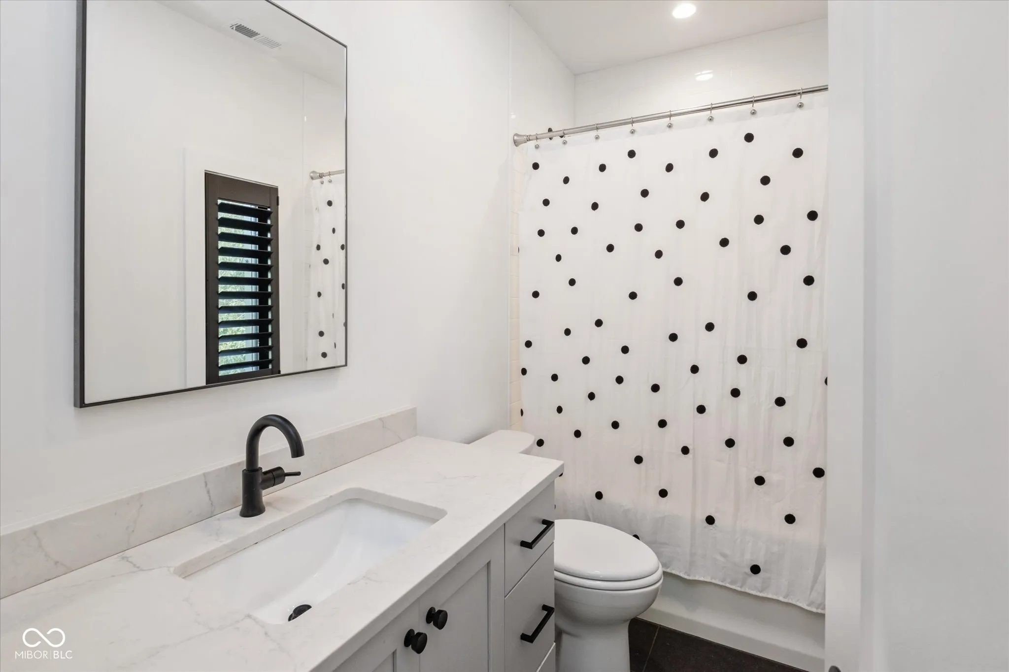 Indianapolis, Indiana 46202, United States, 3 Bedrooms Bedrooms, ,4 BathroomsBathrooms,Residential,Active,155845