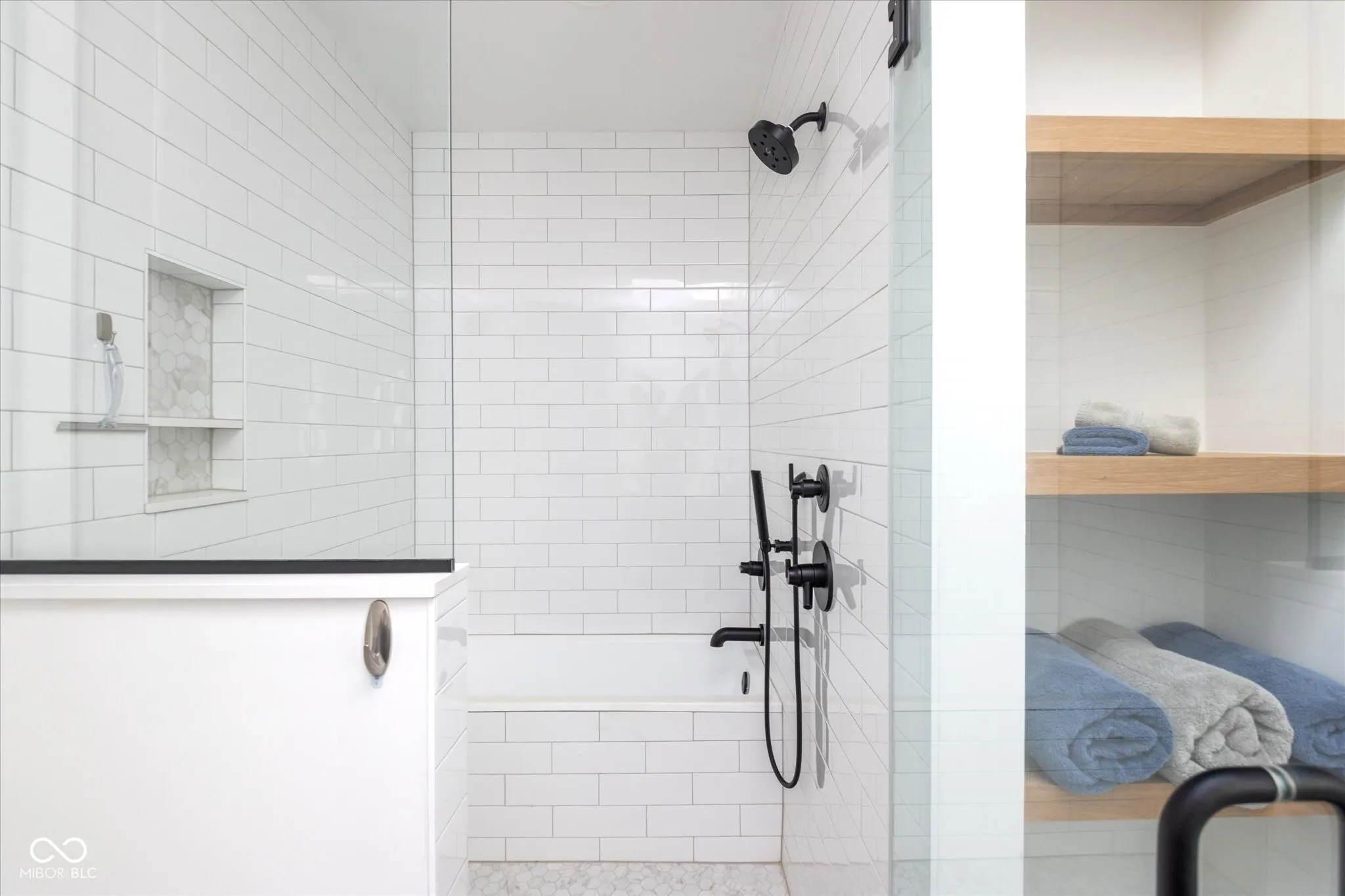 Indianapolis, Indiana 46202, United States, 3 Bedrooms Bedrooms, ,4 BathroomsBathrooms,Residential,Active,155845