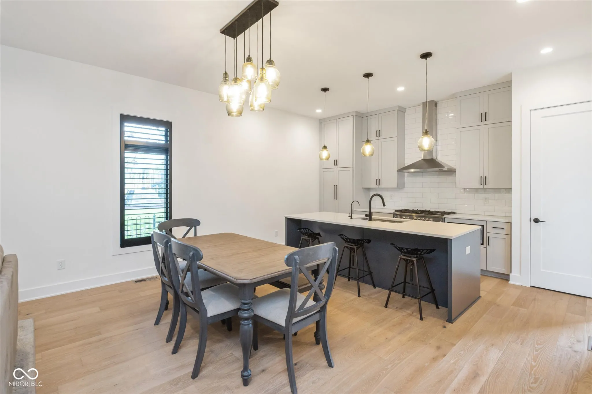 Indianapolis, Indiana 46202, United States, 3 Bedrooms Bedrooms, ,4 BathroomsBathrooms,Residential,Active,155845