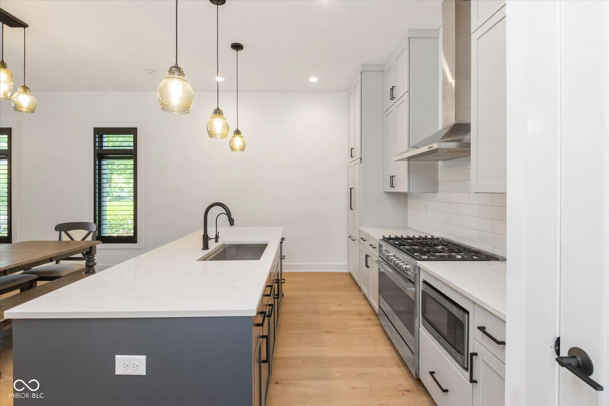 Indianapolis, Indiana 46202, United States, 3 Bedrooms Bedrooms, ,4 BathroomsBathrooms,Residential,Active,155845