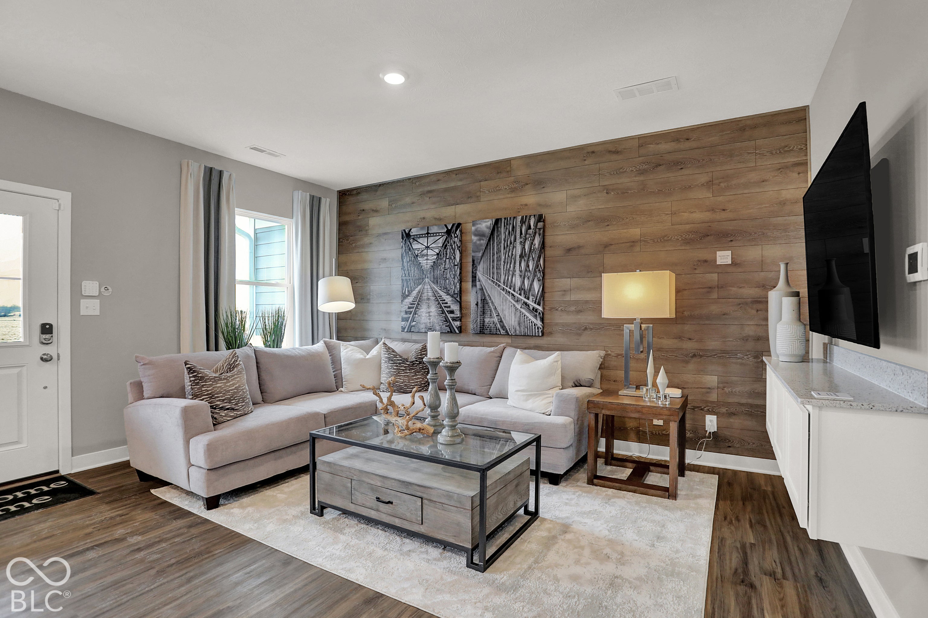 8932 Silver Springs Circle