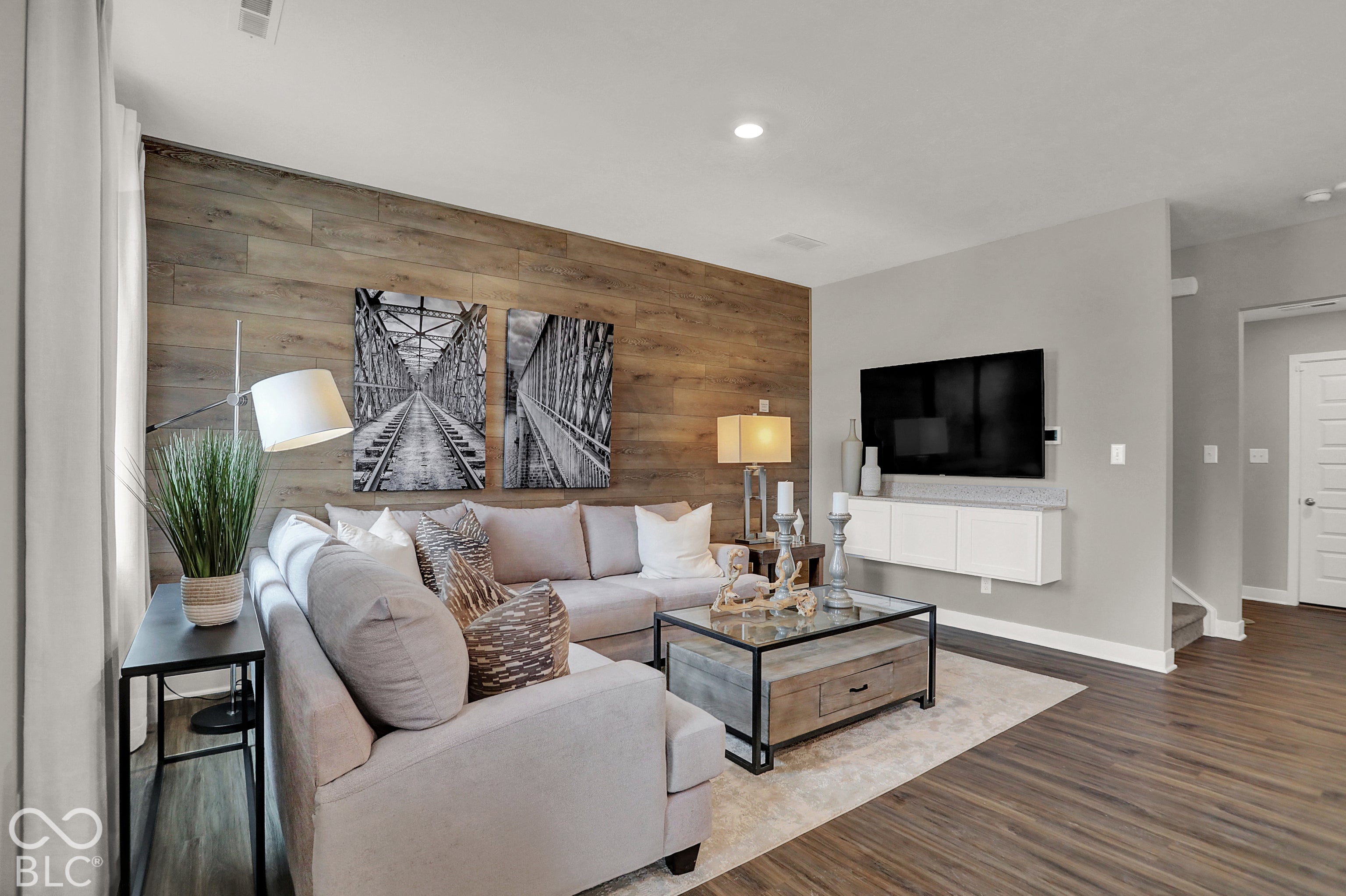 8932 Silver Springs Circle