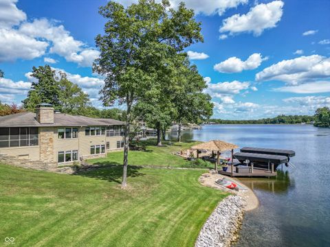 Property photo of 9637 w ludlow court, columbus, IN 47201